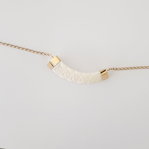 VANUATU TUSK ENGRAVED BRACELET 9K GOLD (375) (17CM) B9K00622