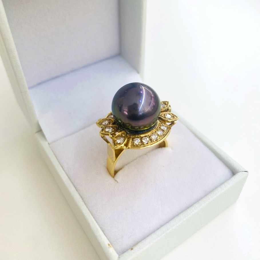 Tahitian Pearl With Diamonds Ring - 18K Gold (750)