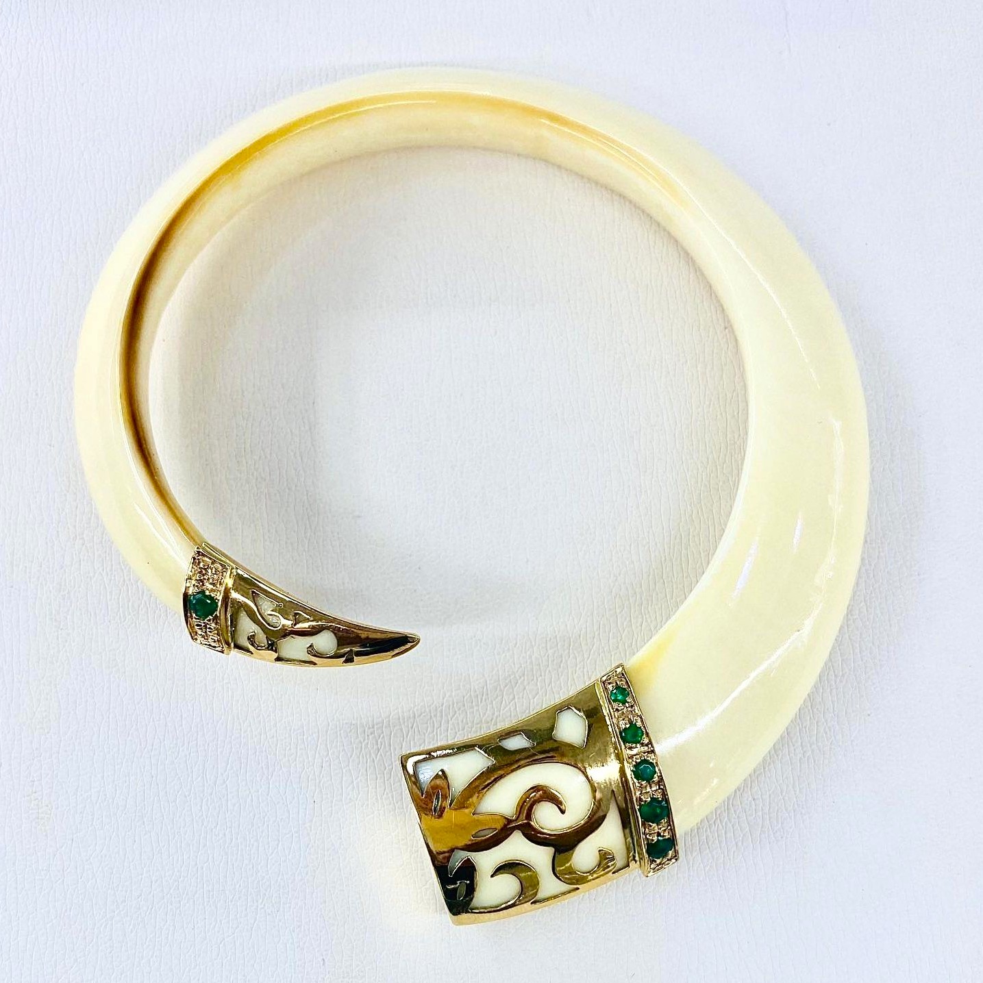 Tusk Bracelet With Emeralds - 18KY Gold (750)