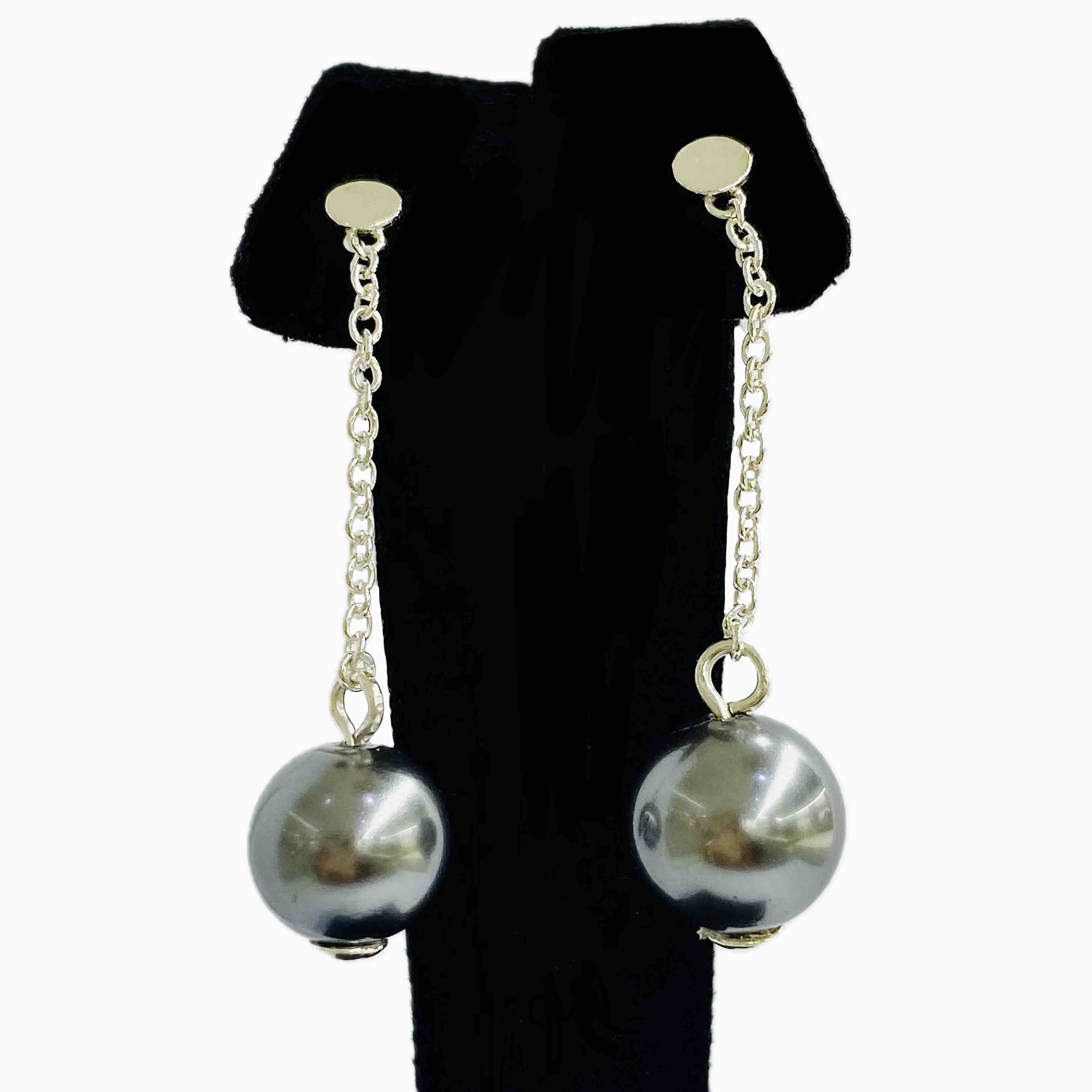 Black Shell Pearls Drop Chain Earring in Sterling Silver (925)