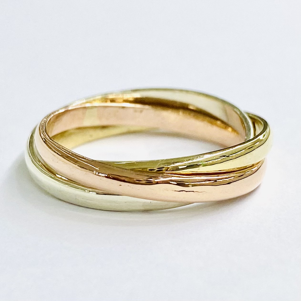Interlocking Rings in Yellow, White, and Rose 9K Gold (375)